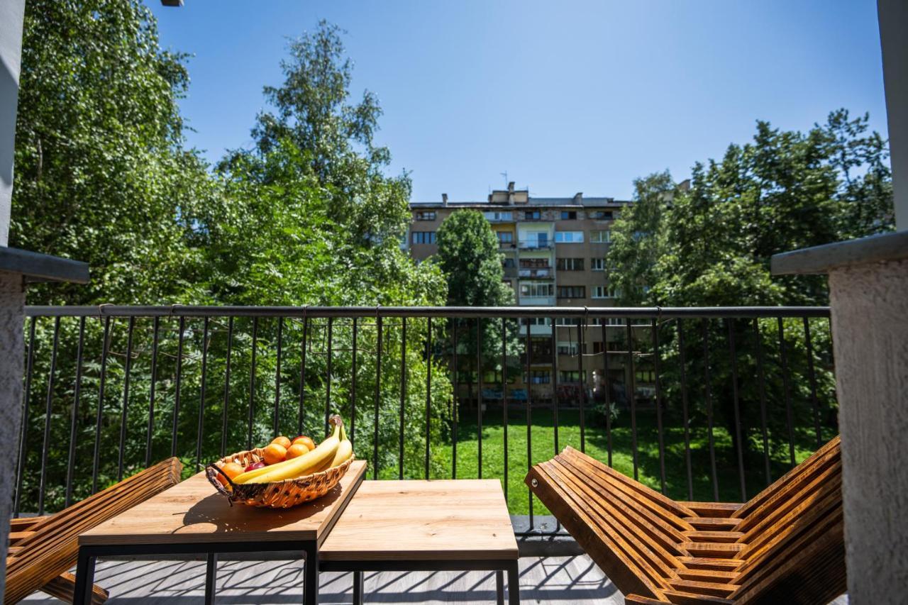 Cozy One-Bedroom Apartment Near City Center SJJ Buitenkant foto