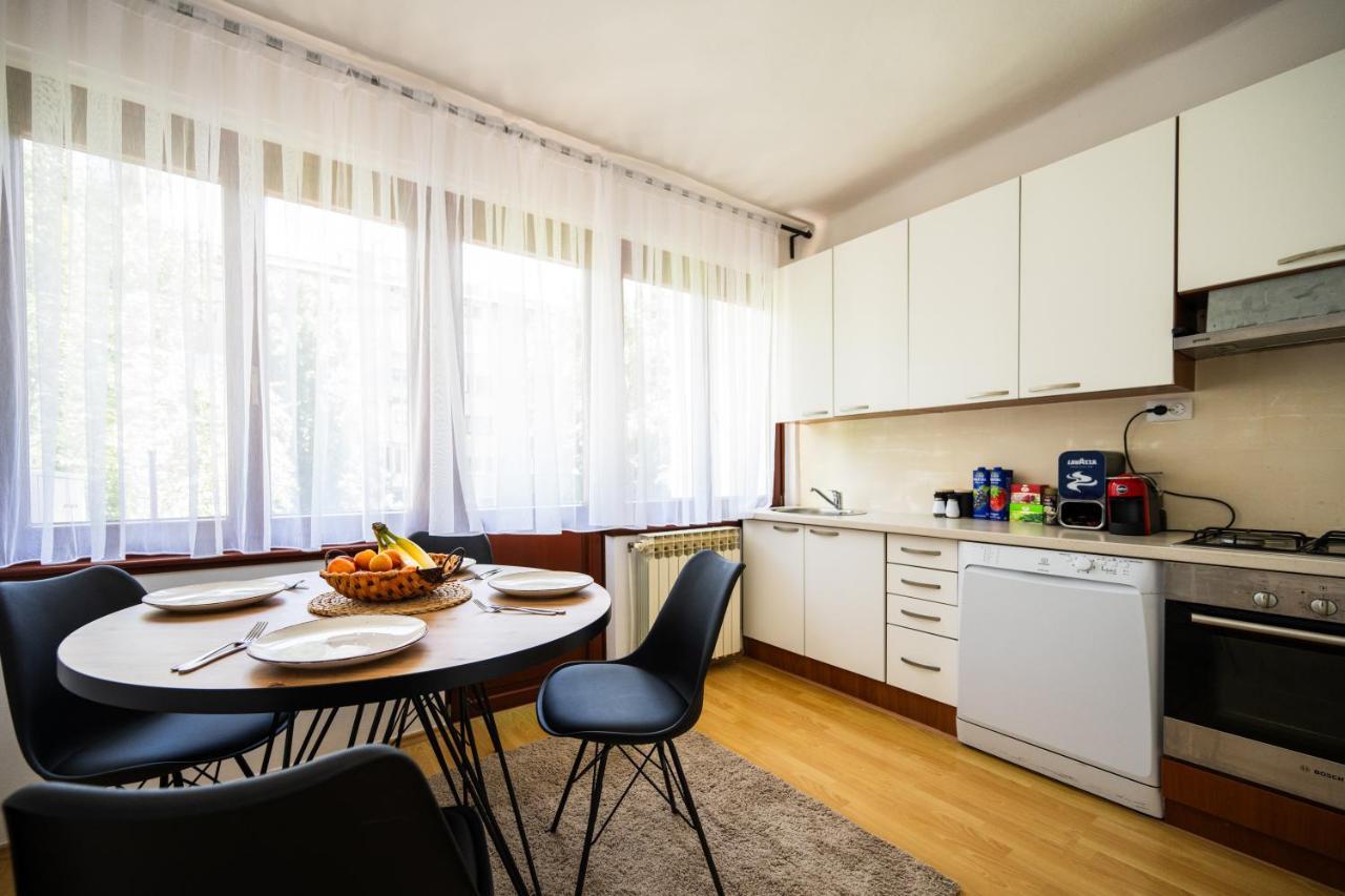 Cozy One-Bedroom Apartment Near City Center SJJ Buitenkant foto