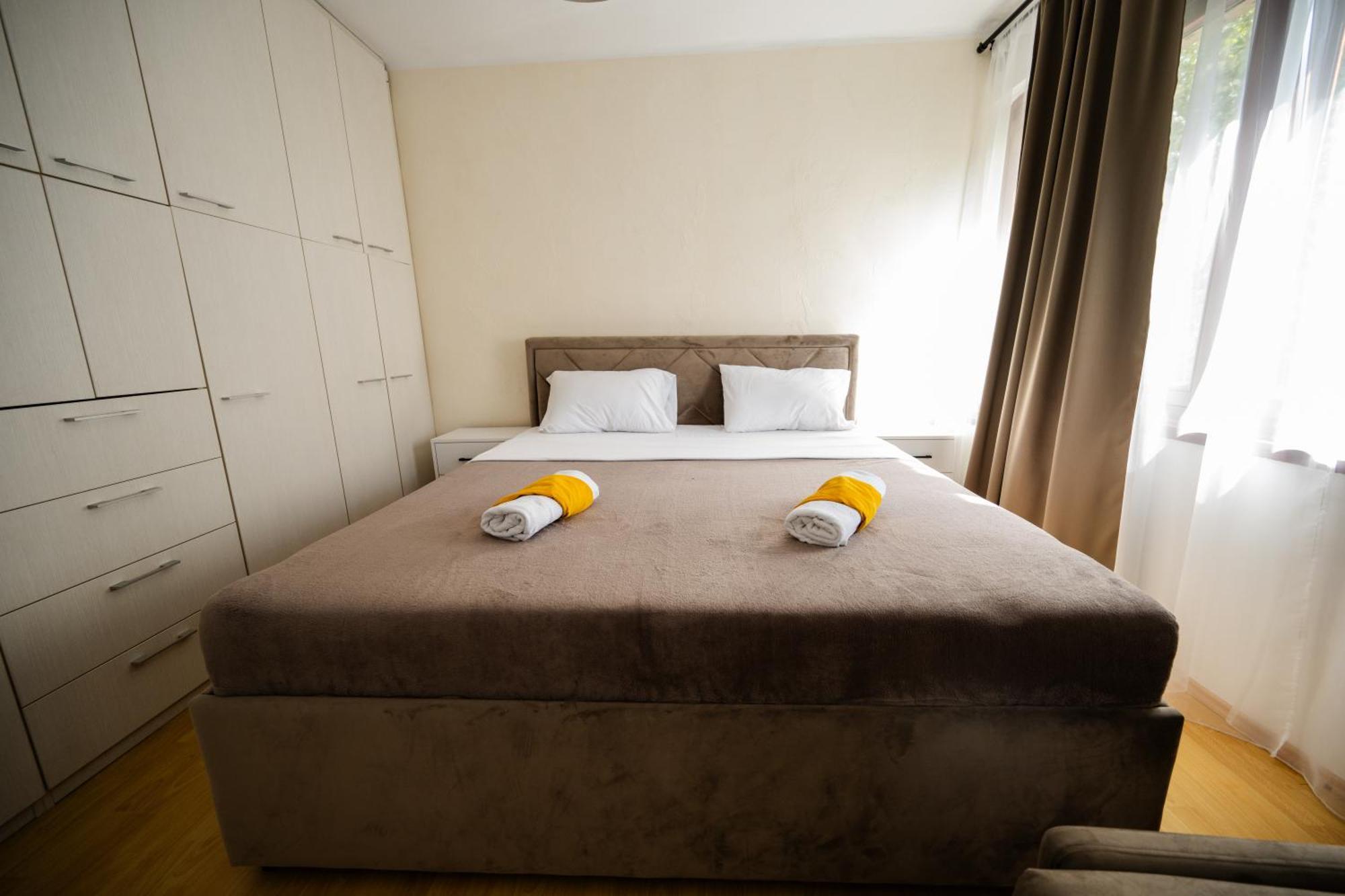 Cozy One-Bedroom Apartment Near City Center SJJ Buitenkant foto